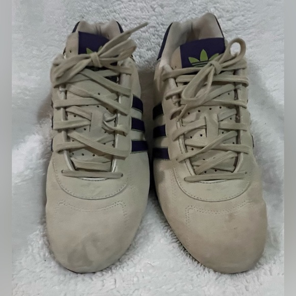 Adidas team Suede Racing shoe - almost new and in great condition. Size 11 US - Picture 2 of 4
